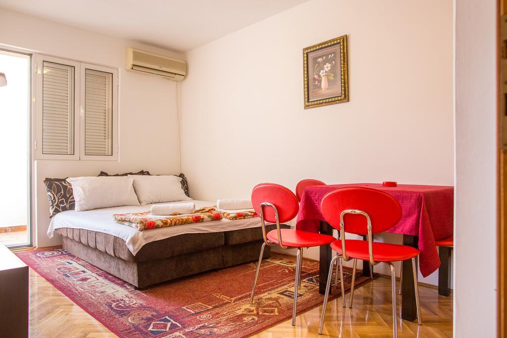 City Apartments Gosposhtina Μπούντβα Εξωτερικό φωτογραφία