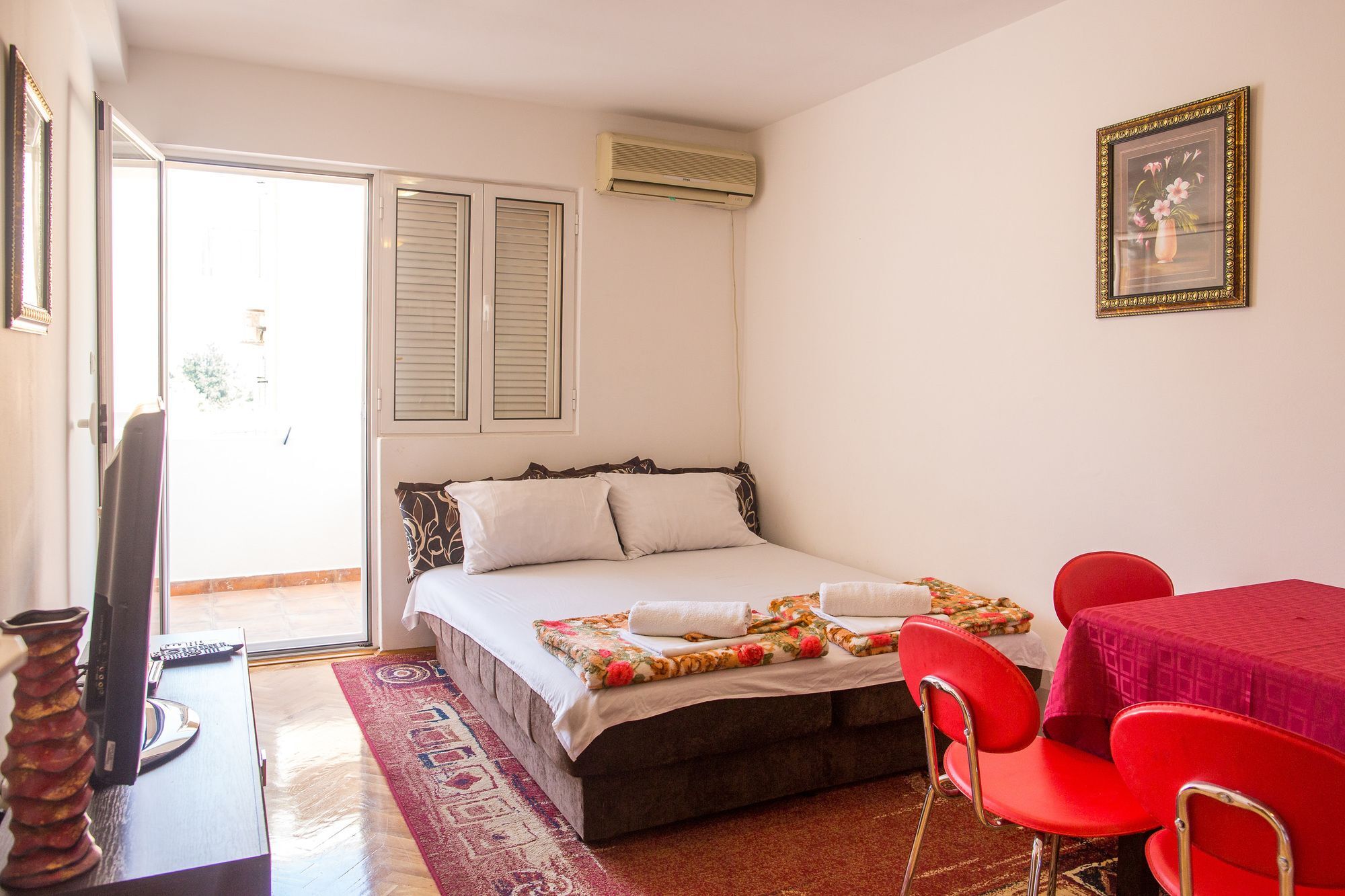 City Apartments Gosposhtina Μπούντβα Εξωτερικό φωτογραφία